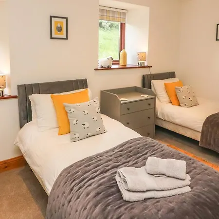 The Arches Larklands *